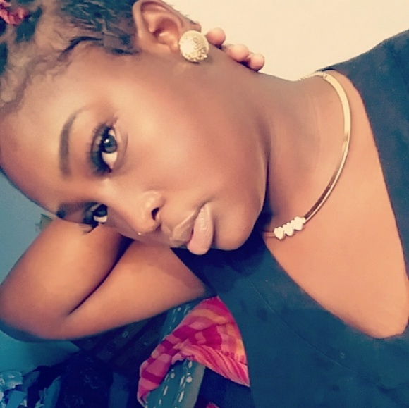 Meet your Posher, Tahnejah - Picture 1 of 1