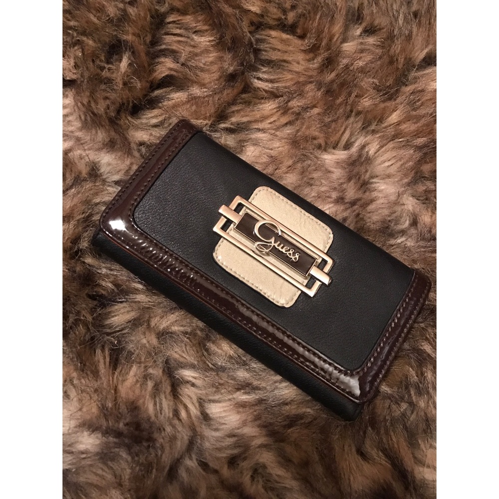 Guess wallet