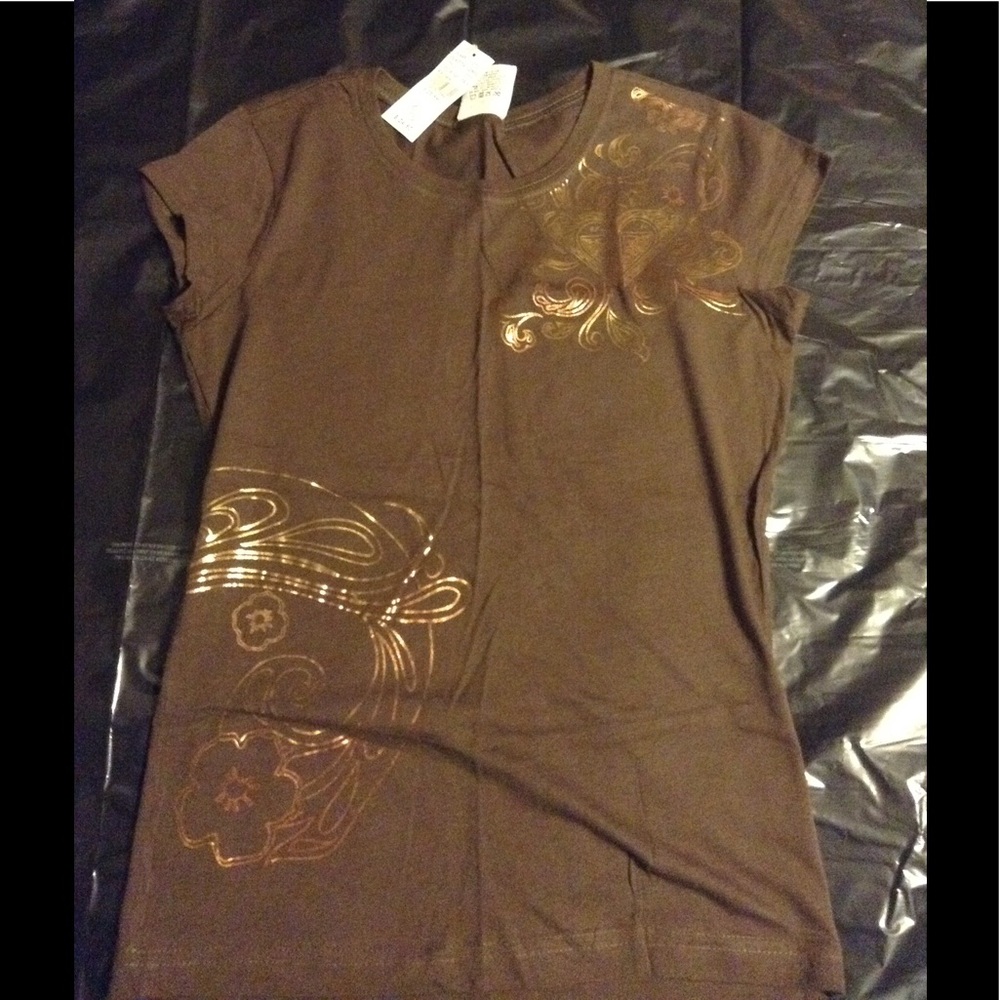 NWT Roxy Tshirt. Size SM