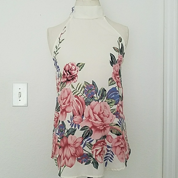 2 LEFT - Ivy Rose Halter Top - Picture 4 of 7