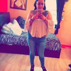 Meet your Posher, Alexandra