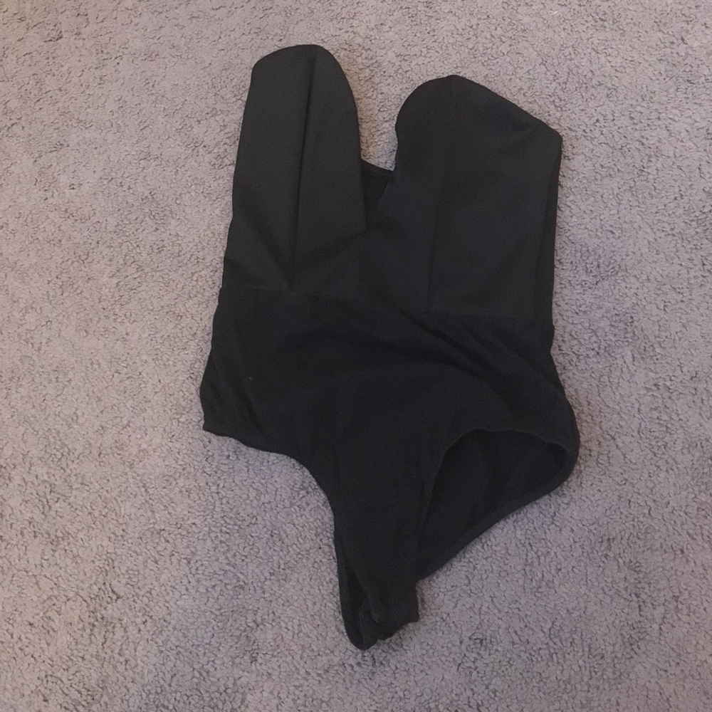 Strapless bodysuit