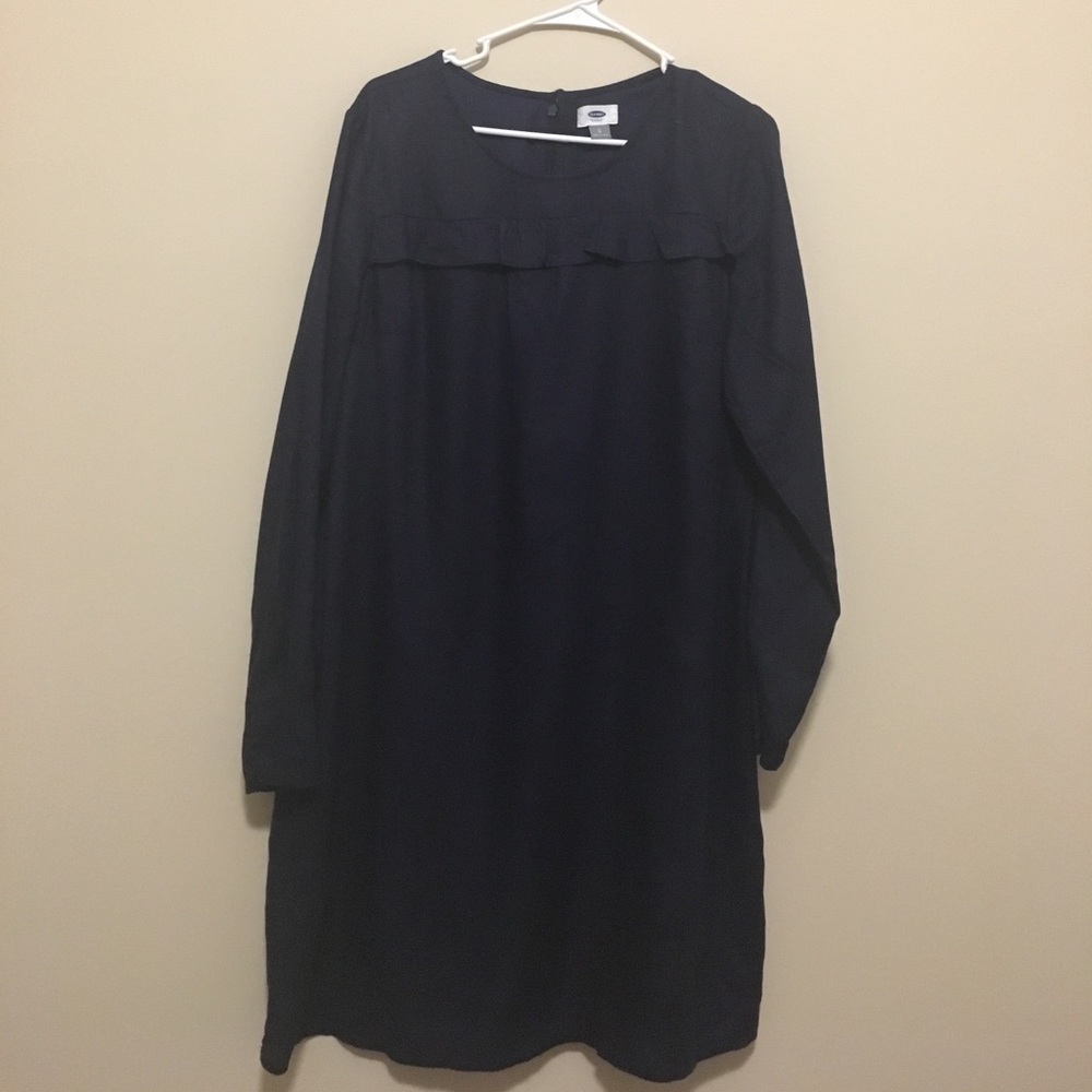 WORN ONCE Old Navy Ruffle Trim Shift Dress in Navy