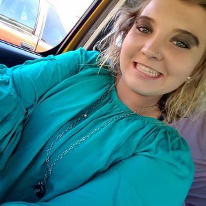 Meet your Posher, Eizabeth