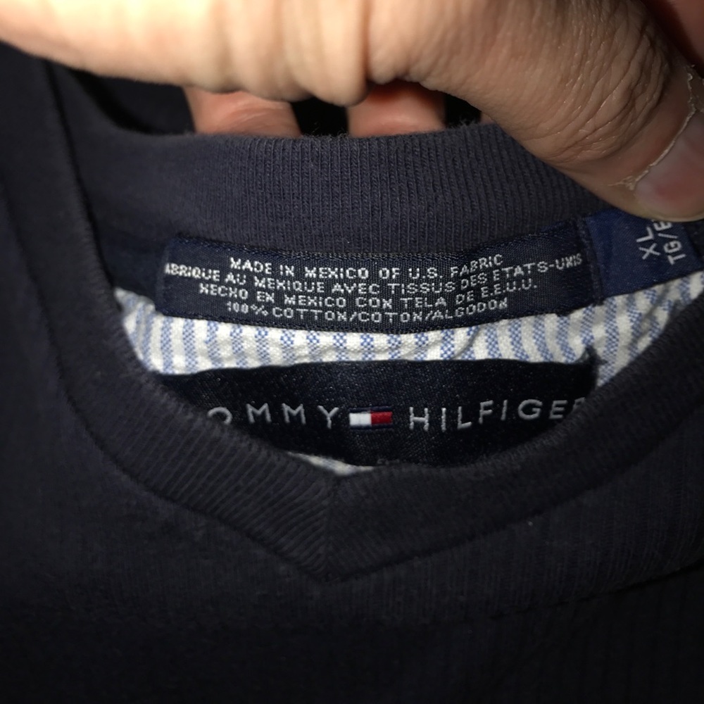 V-neck X-L short sleeve - Picture 2 of 2
