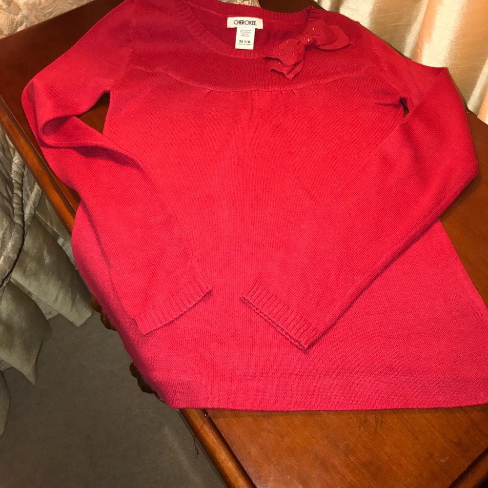 Girls size 7/8 Cherokee sweater.