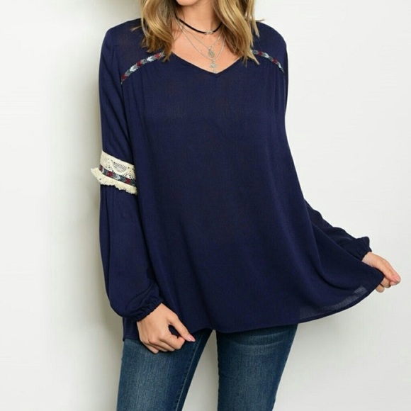 💖Last 1! Stunning bell sleeve crochet BOHO tunic - Picture 2 of 2