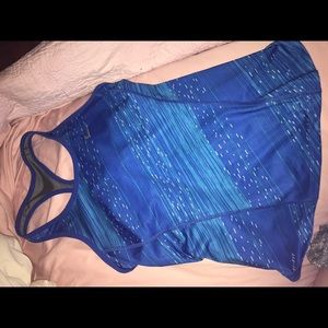 Nike dri fit top size sm