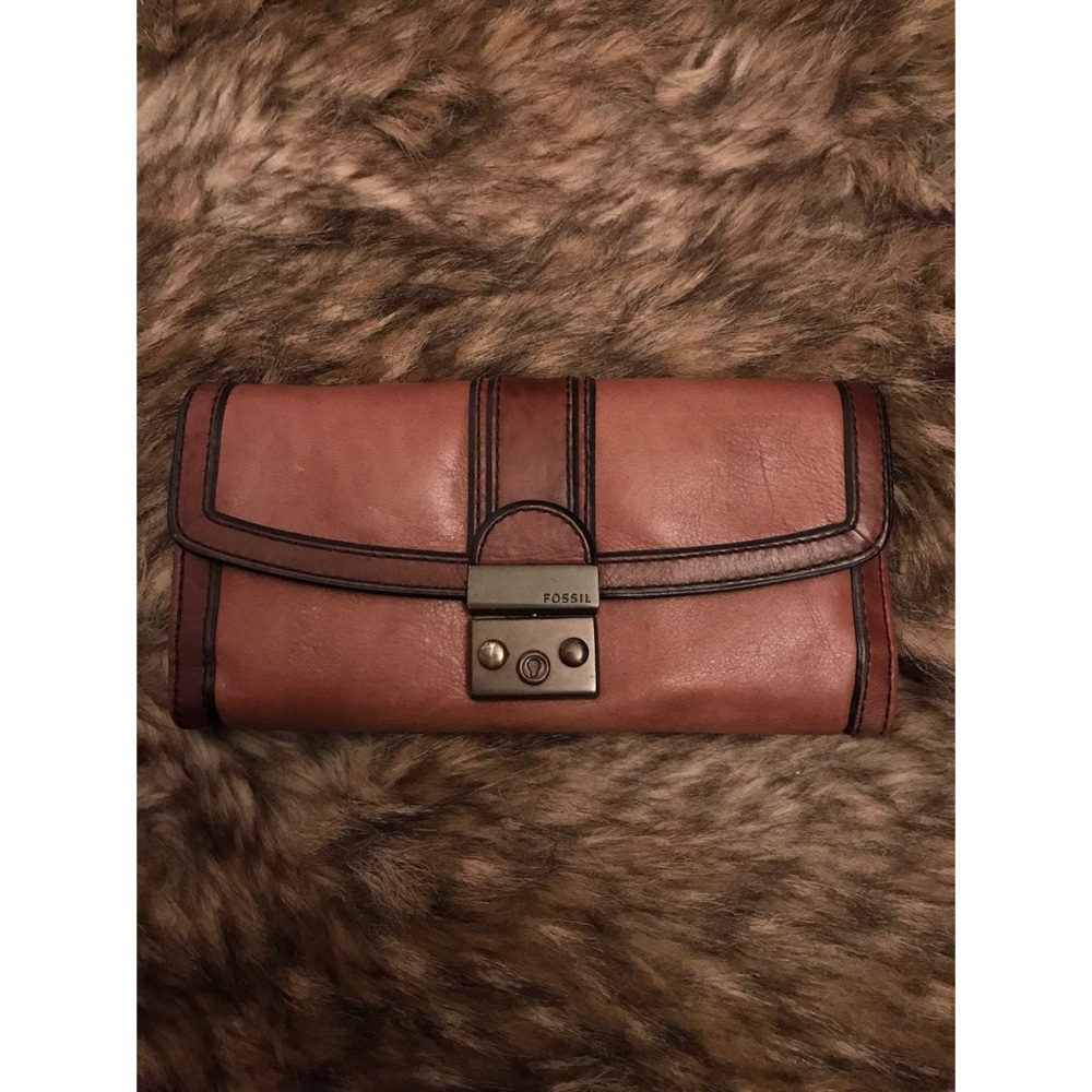 Fossil wallet