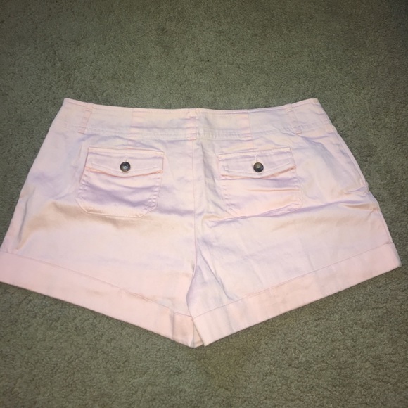 Pink shorts - Picture 2 of 3