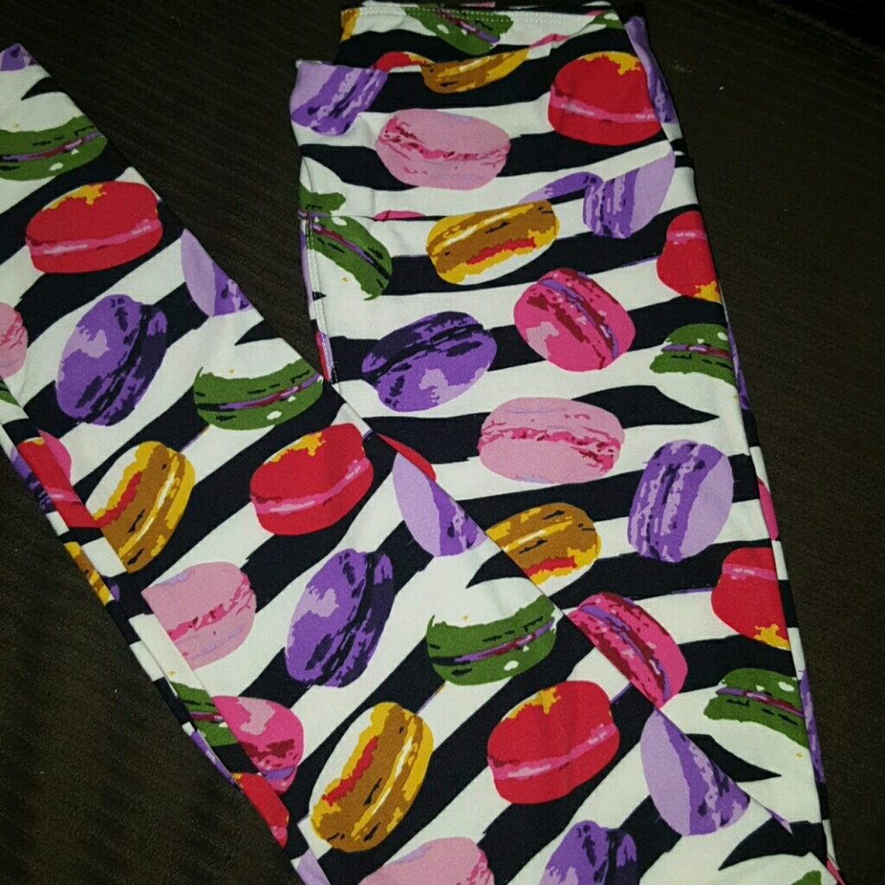 Lularoe OS French Macron Leggings
