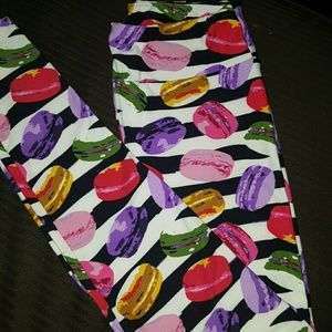 Lularoe OS French Macron Leggings