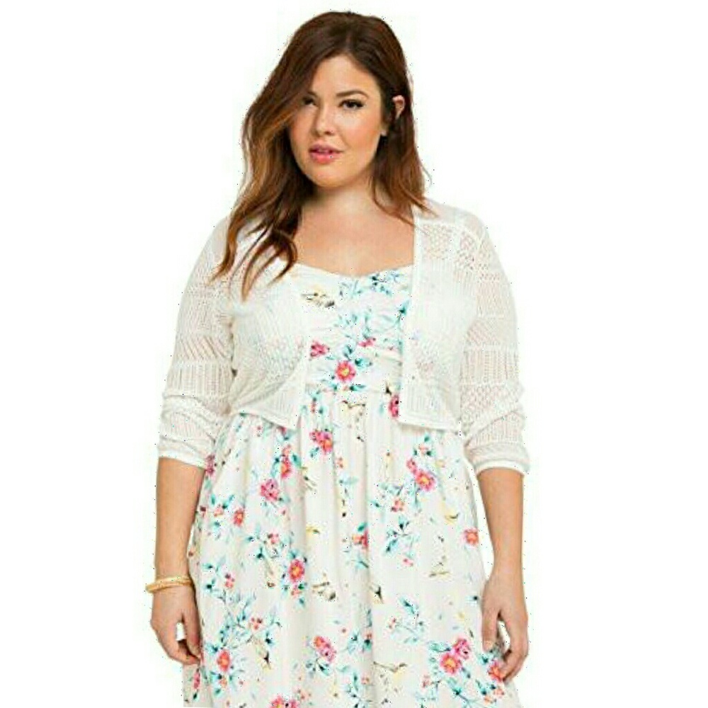 Torrid Summer Shrug, Cool /Lite Material Sze:14/16