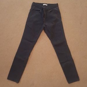 Modern skinny fit thin wale corduroy pants