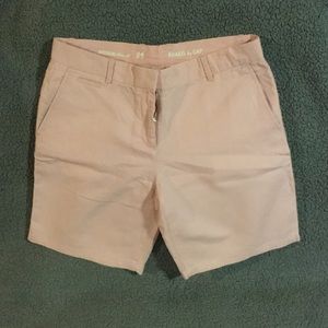 * Gap Linen Boyfriend shorts *NEVER WORN