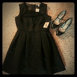 Forever 21 contemporary dress size medium NWT