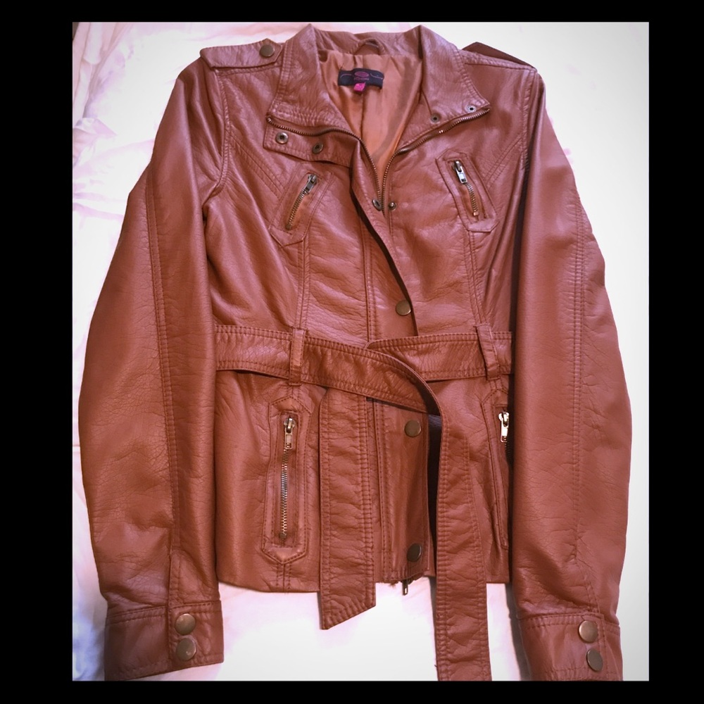 Camel Jacket - Size Medium