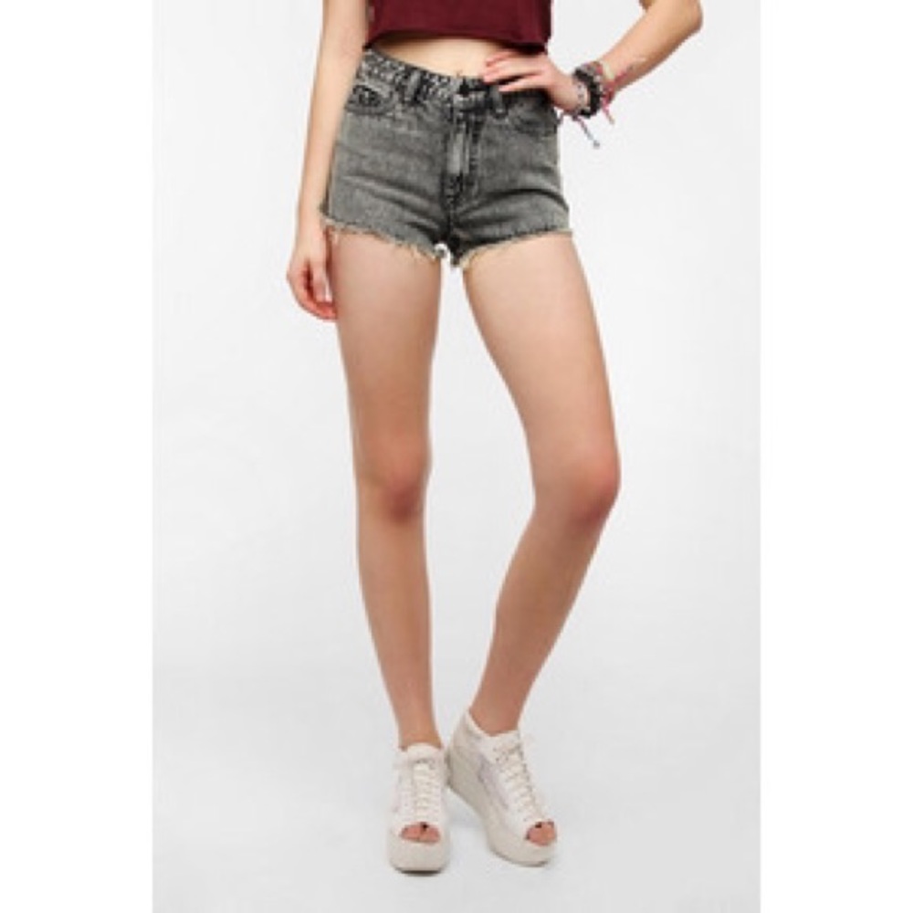 ๐SOLD๐๐BDG Dree shorts - Picture 2 of 4