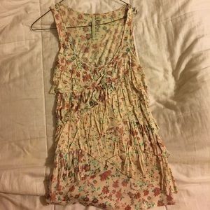 XS LAUREN CONRAD FLORAL RUFFLE TANK TOP