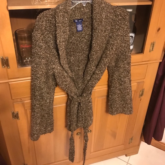 Brown sweater - Picture 2 of 4