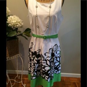 Danny & Nicole Floral Summer Dress