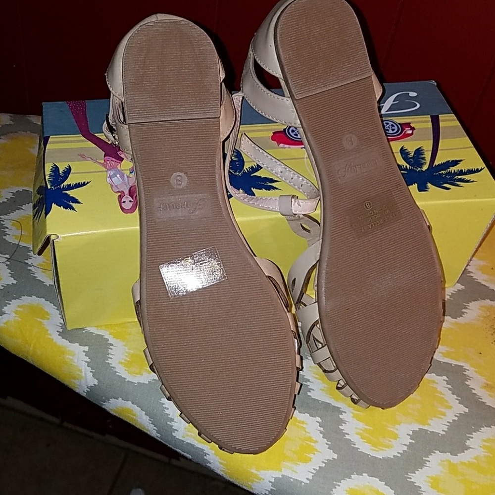 Sandals - Picture 2 of 2