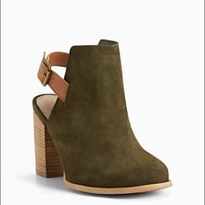 ISO TORRID SIZE 9, 9.5 even a 10 will do