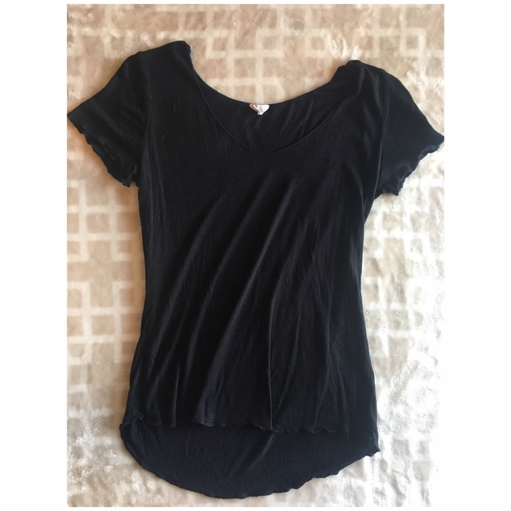 Loose-Fitted Black Tee