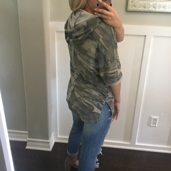 LAST//🆕 CAMO Cutout Summer Hoodie - Picture 5 of 7