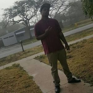 Meet your Posher, Dionte