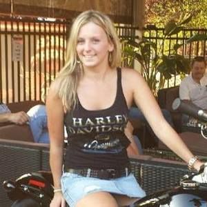 Meet your Posher, Danielle