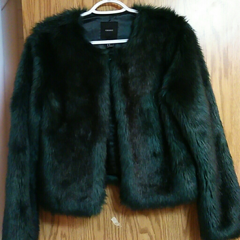 FOREVER 21 FAUX FUR JACKET