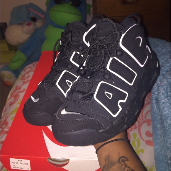 Nike Uptempo and Air Jordan 1 - Picture 6 of 6