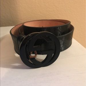 AUTHENTIC Gucci Leather Belt with interlocking G