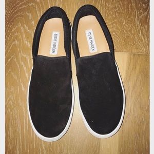 Steve Madden Suede Slip On