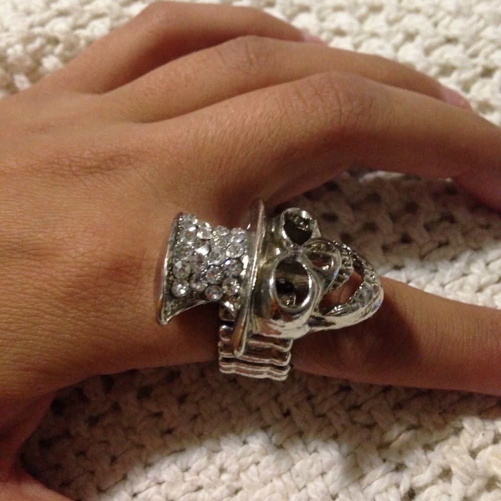 Skull ring - Picture 2 of 3