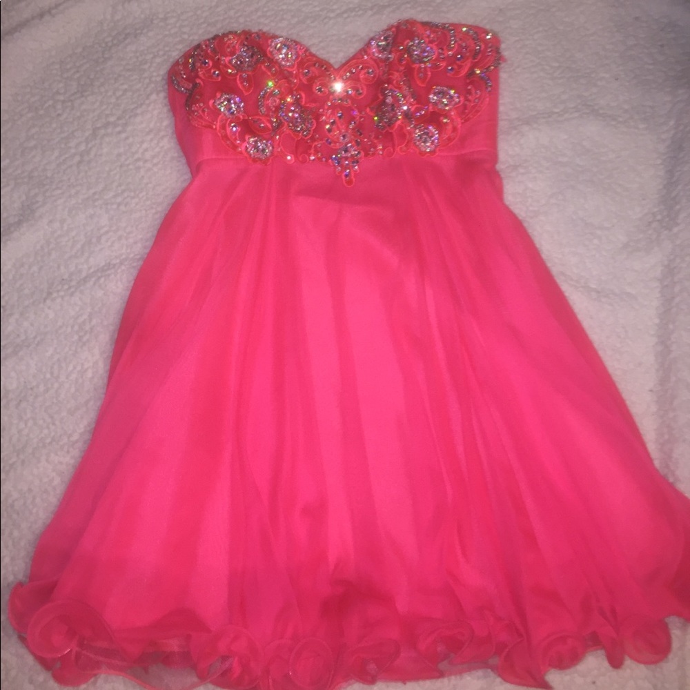Cute a strapless dress