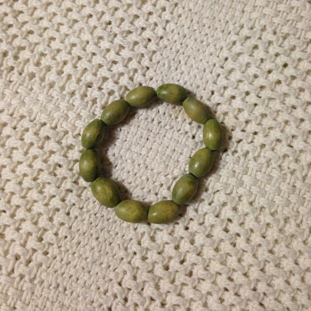Bead bracelet