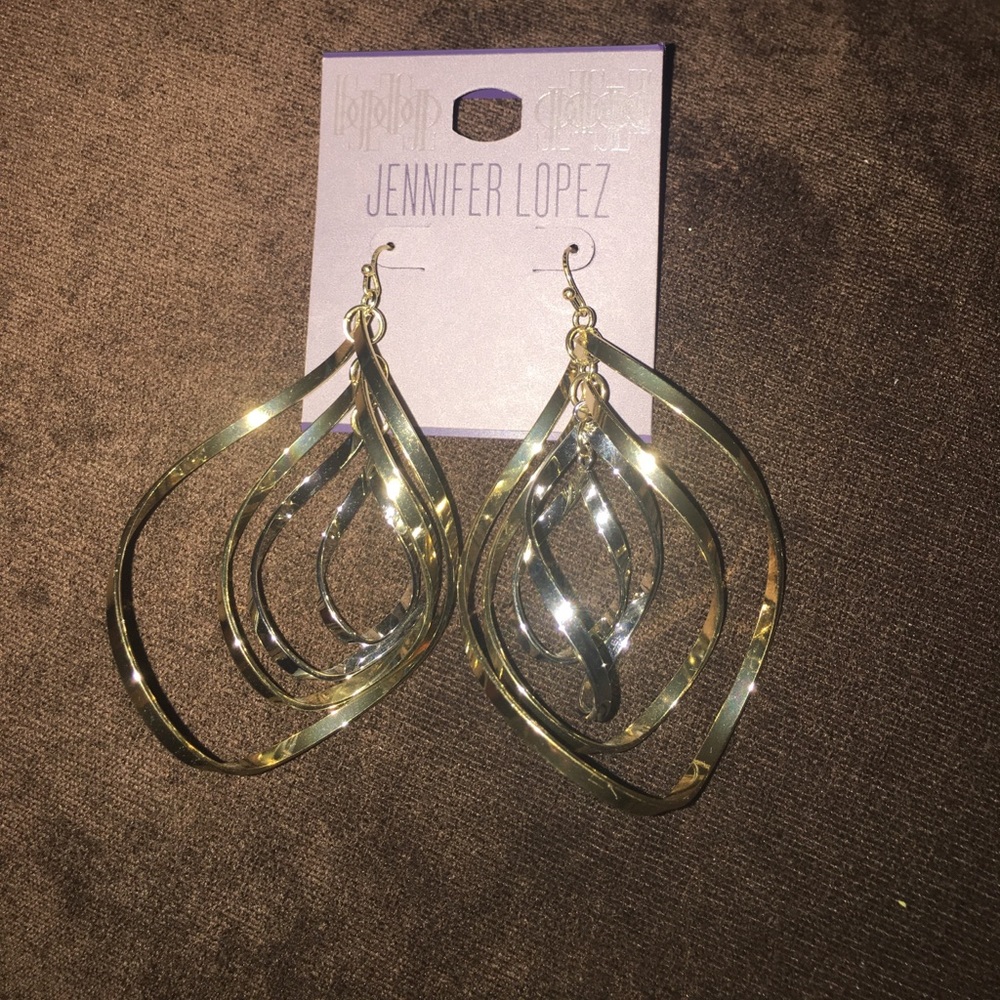 🎉JLO earrings🎉 - Picture 2 of 2