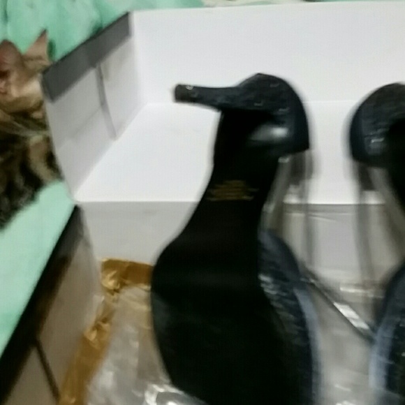 SOLD:Victorias Secrects Colin Stuart steel blue - Picture 3 of 7