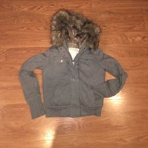 AMERICAN EAGLE FAUX FUR COAT