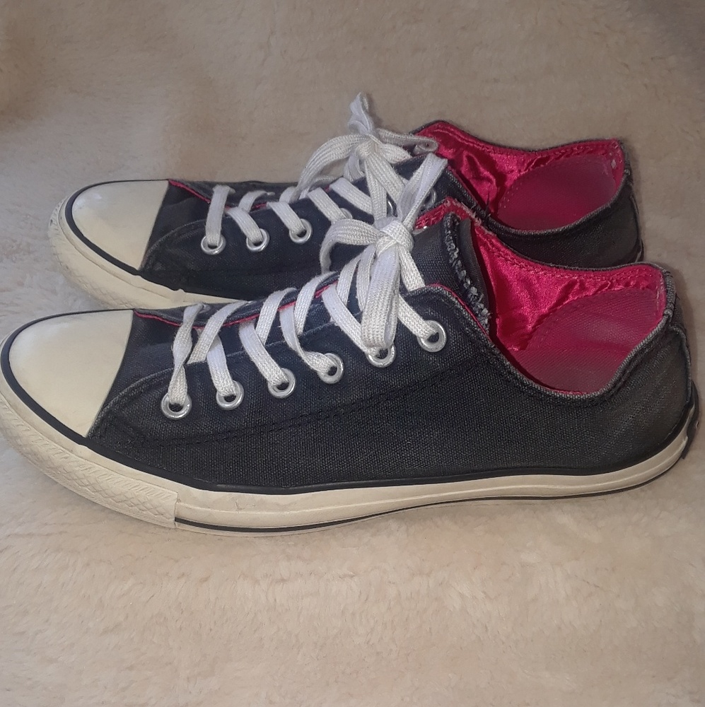 vintage black all star converses
