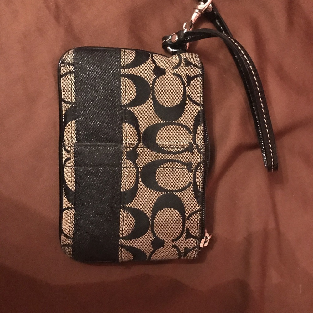 coach wristlet wallet