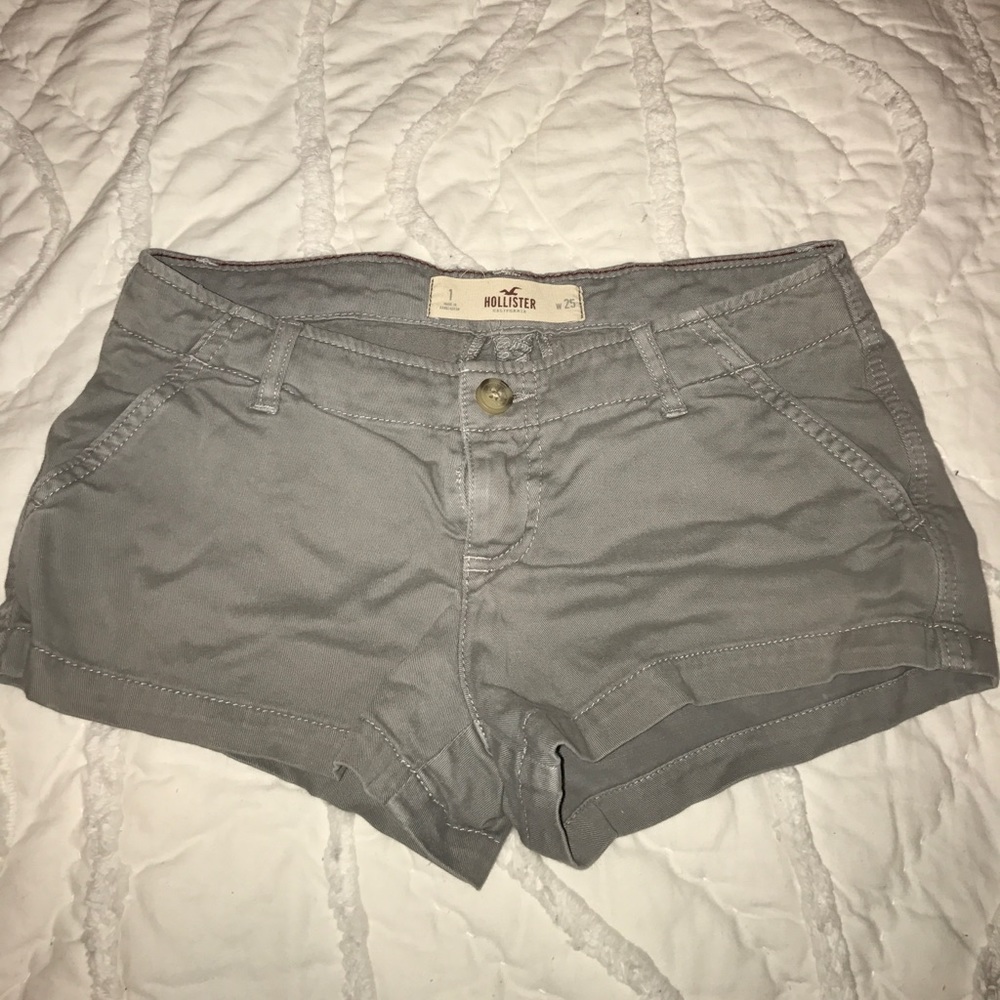 Light grey hollister shorts
