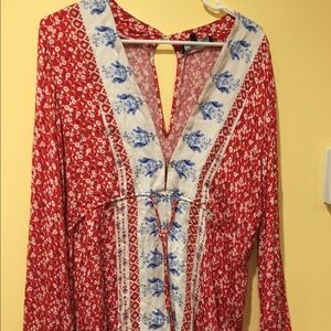 Lulu floral print romper ❤️💙🌹