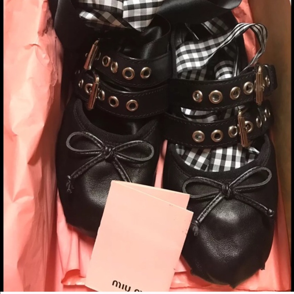 *for jbatista88* Miu Miu ballerina flats size 36