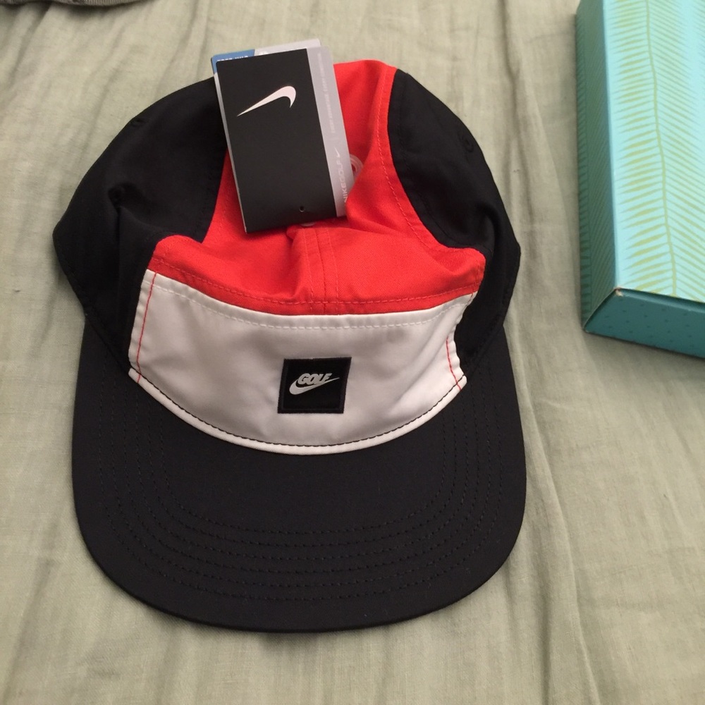 Nike golf hat