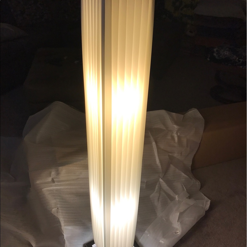 Joshua Steinberg Lancaster floor lamp