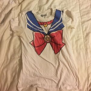 M SAILOR MOON TSHIRT