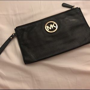 Michael Kors Fulton Large Wristlet